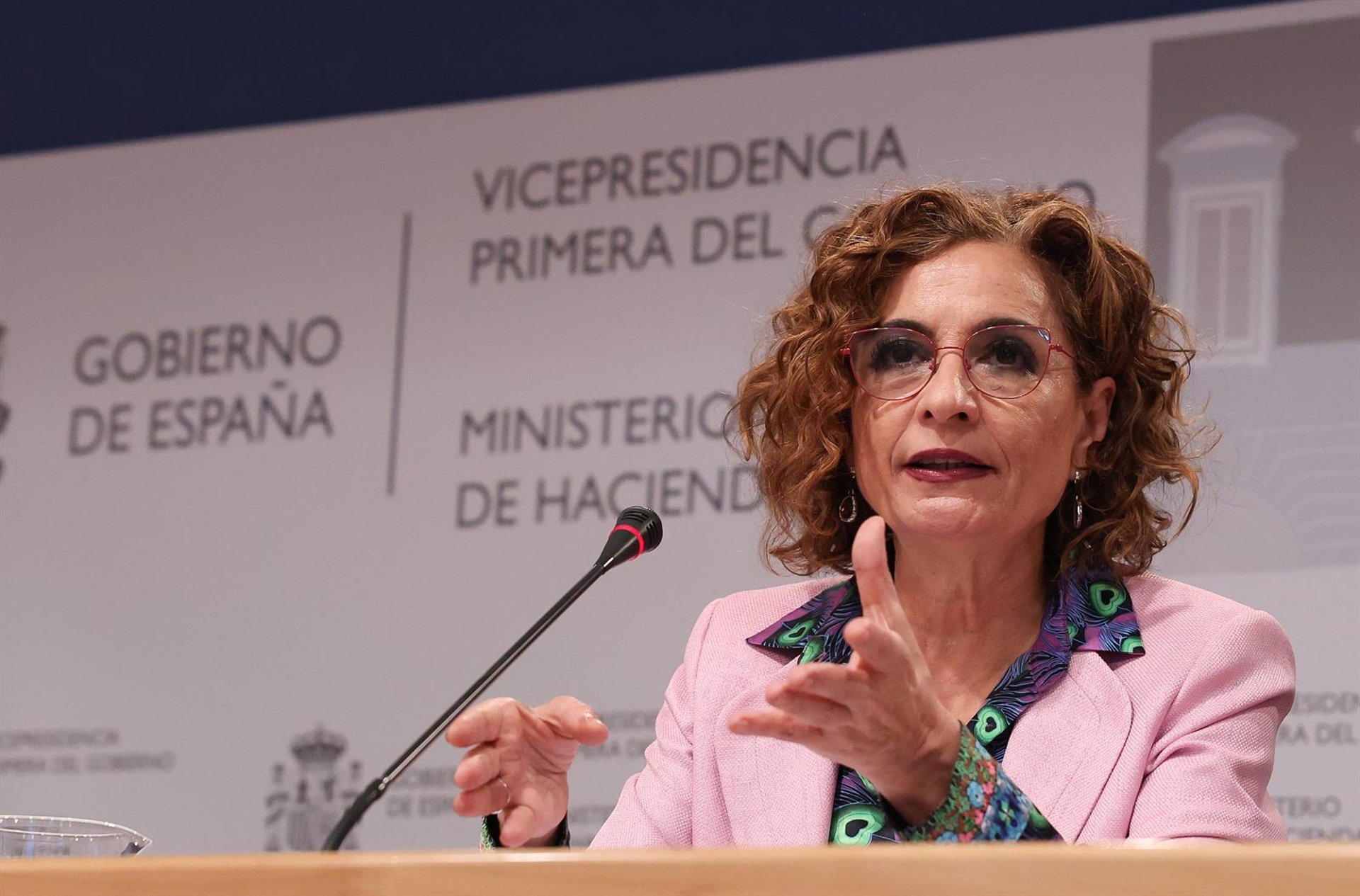 Hacienda elimina el umbral de 3.000 euros para que la banca informe de cobros de empresarios y autónomos