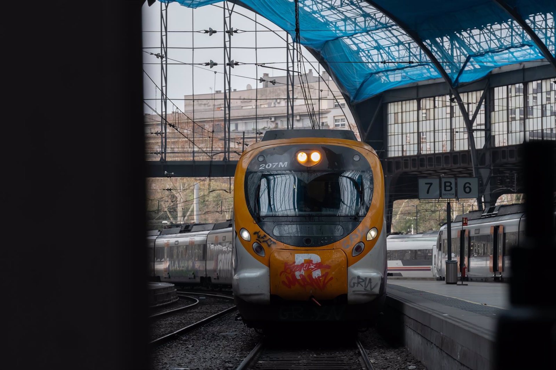 Sindicatos reprochan a Puente hablar de un despido de un trabajador de Renfe que solo está expedientado