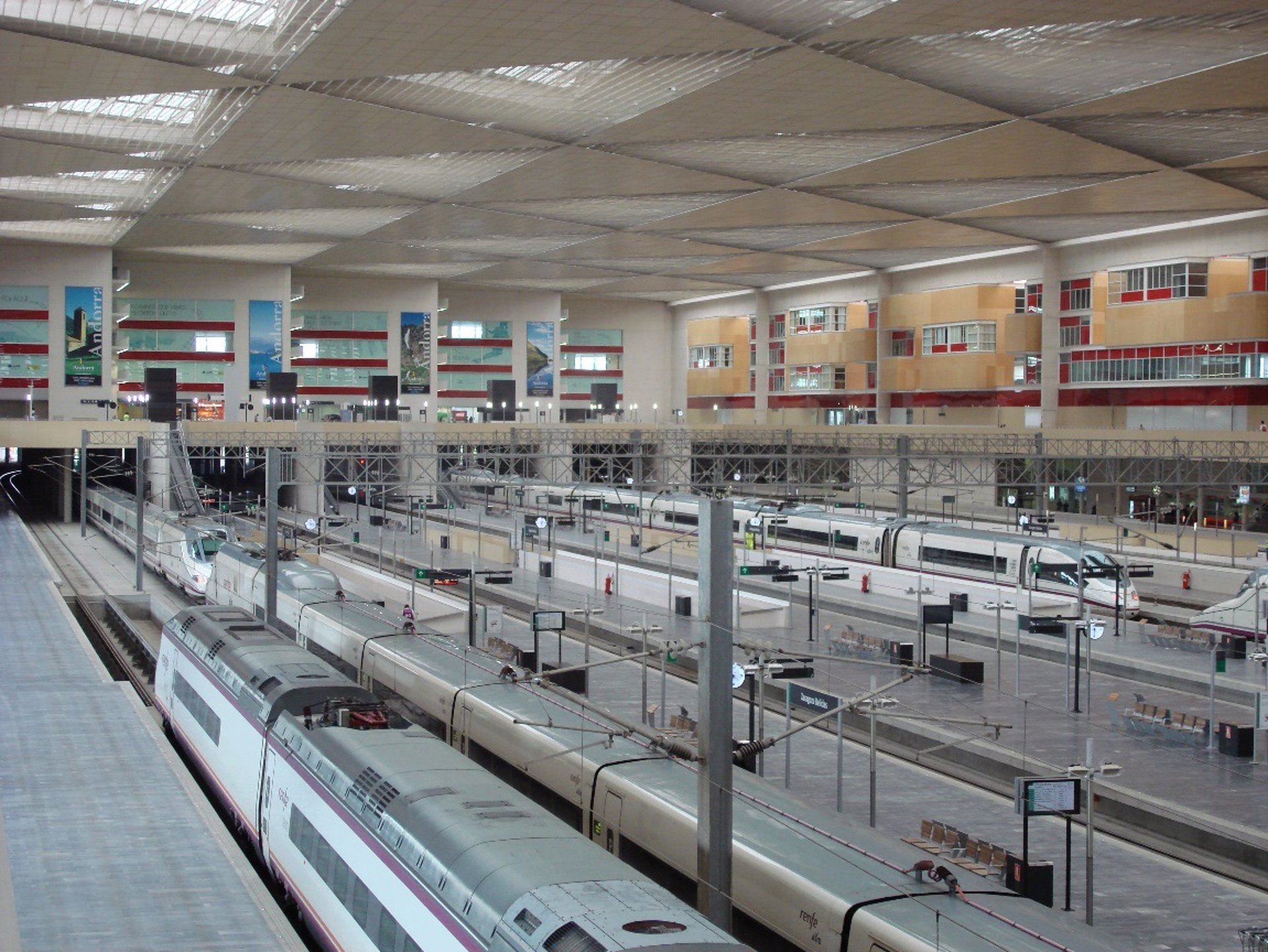 Casi 12.400 trenes circularán esta Semana Santa en toda la red ferroviaria española