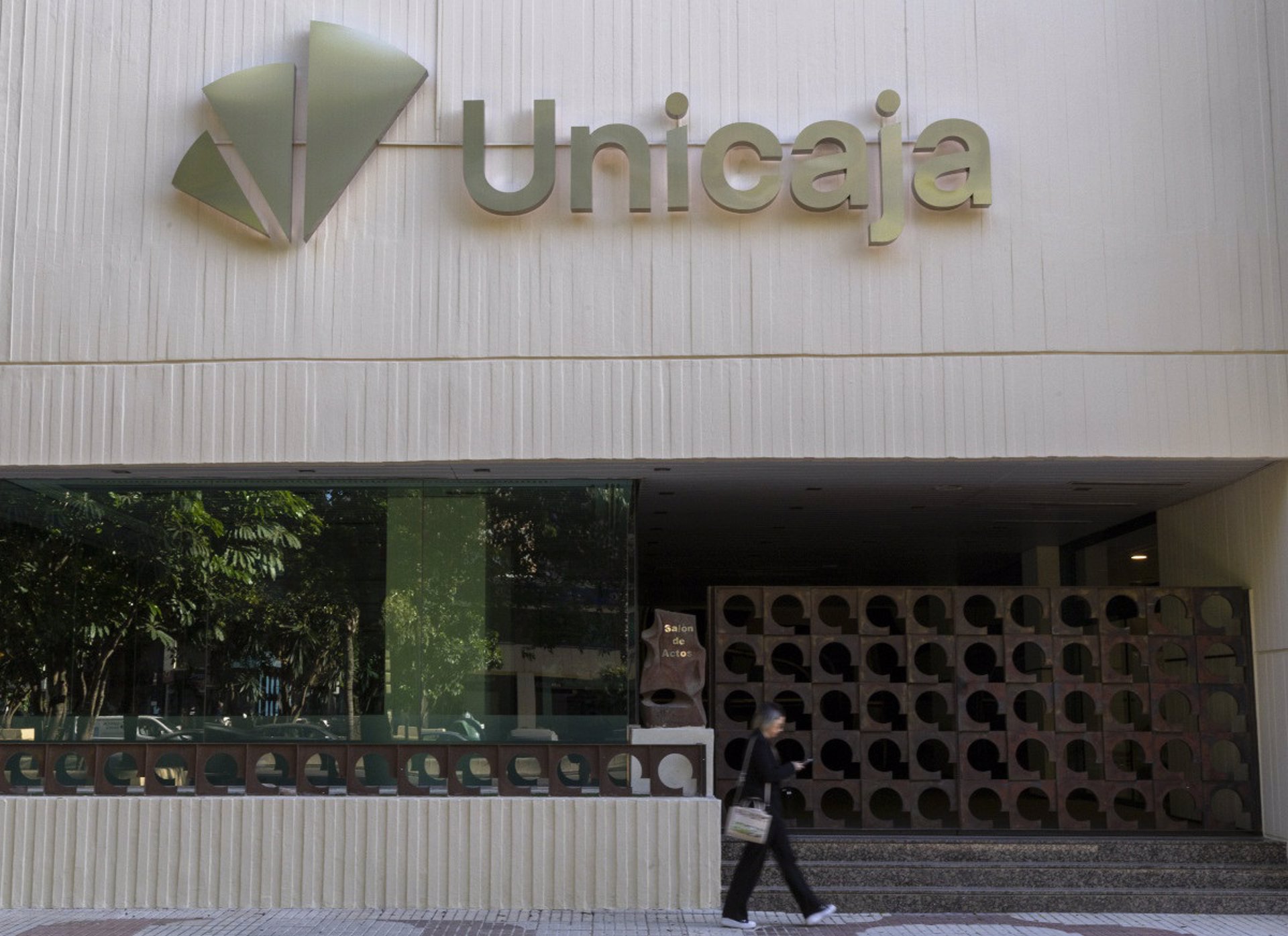 Unicaja amplía hasta junio la promoción de seis meses gratis del servicio de tarifa plana para TPV