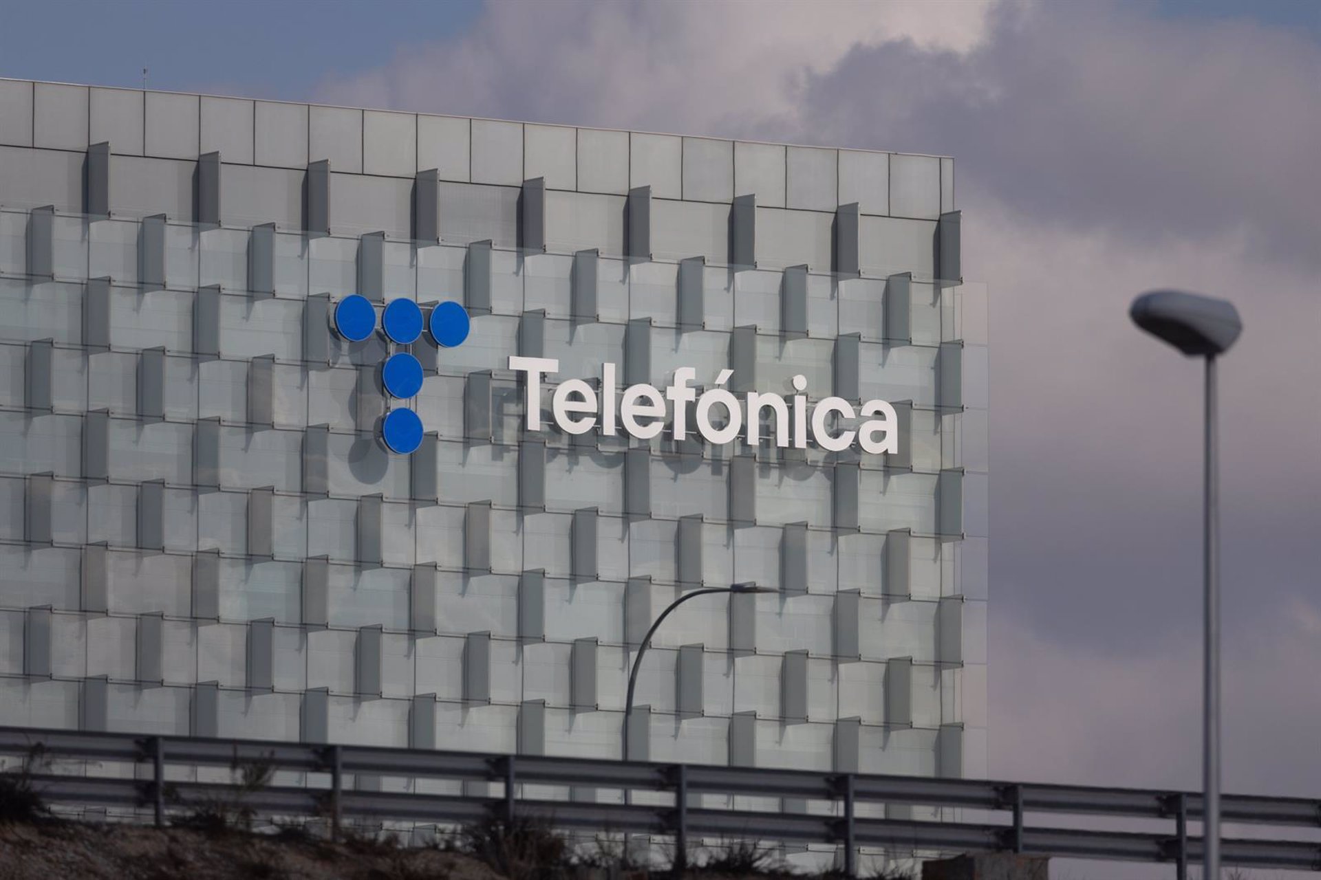 Telefónica renueva un tercio del consejo de administración de su filial en Brasil