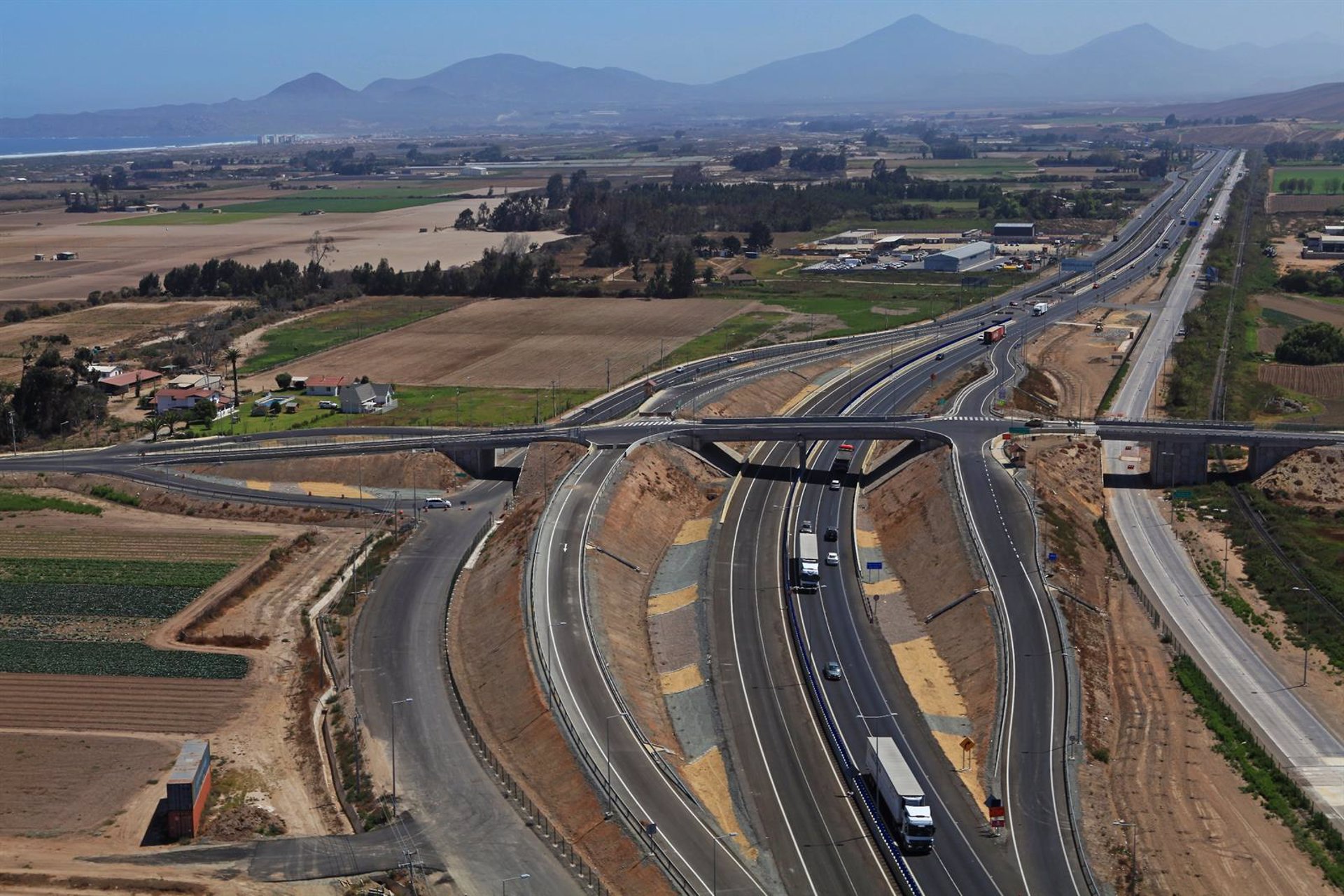 Sacyr asumirá en julio una nueva concesión de autopistas en Chile de 1.430 millones de euros durante 30 años