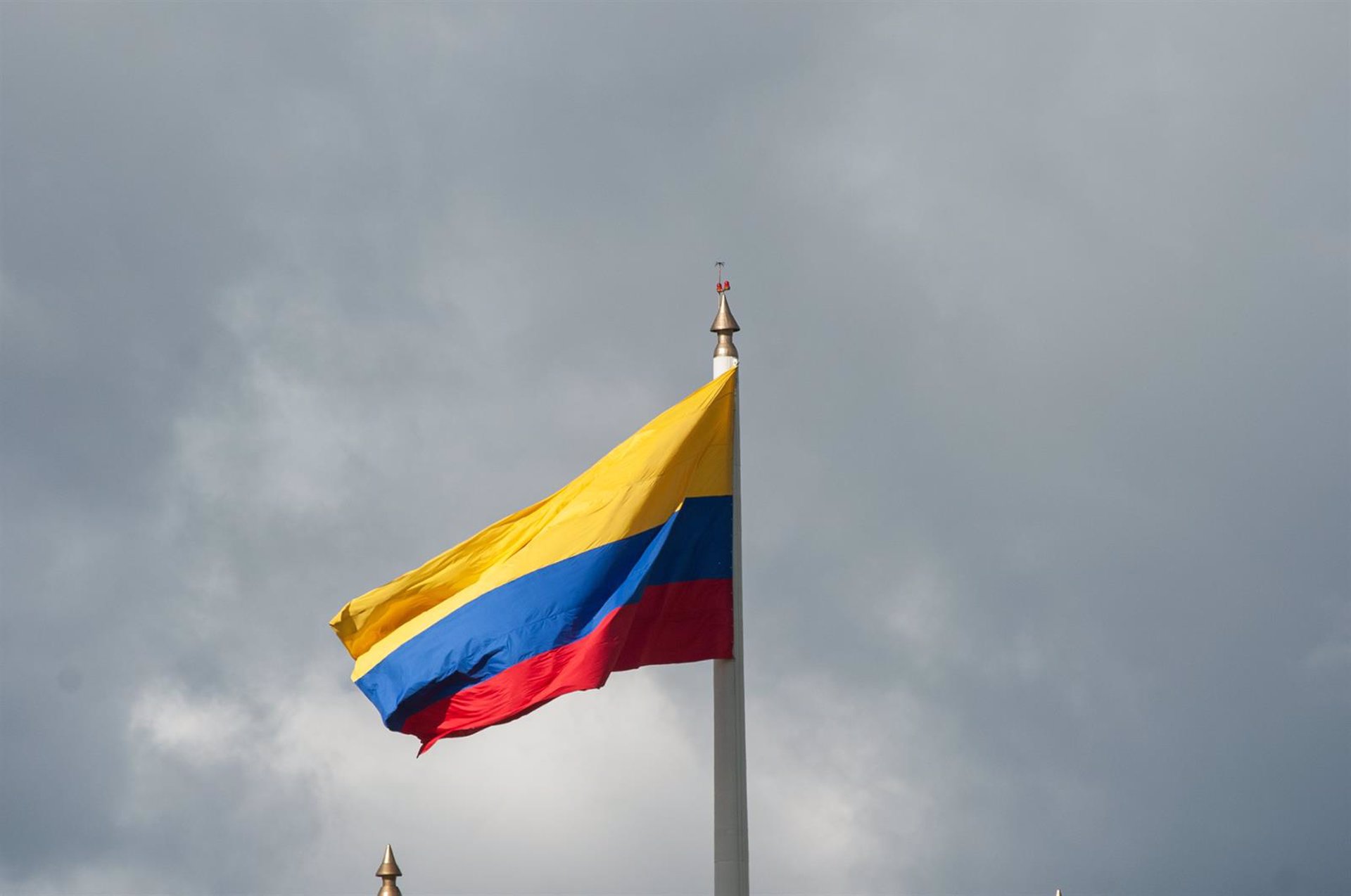 Los economistas colombianos proponen revisar cada dos años la reforma laboral para evitar más empleo informal